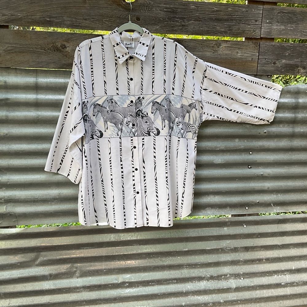 Vintage Oversized Zebra Button Down Shirt Size Large - Picture 5 of 13